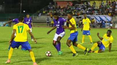 KC vs Ruseas Flow Super Cup action